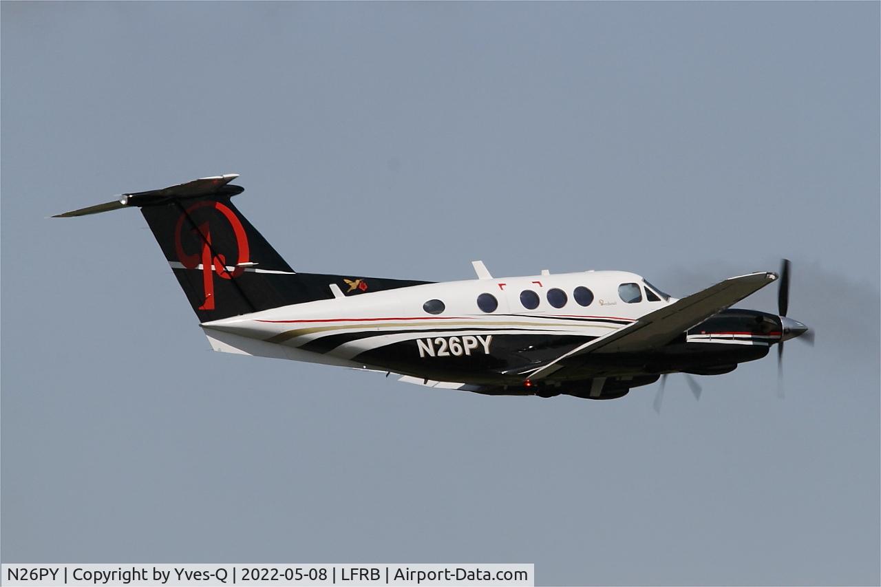 N26PY, 1981 Beech F90 King Air C/N LA-141, Beech F90 King Air, Take off rwy 07R, Brest-Bretagne Airport (LFRB-BES)