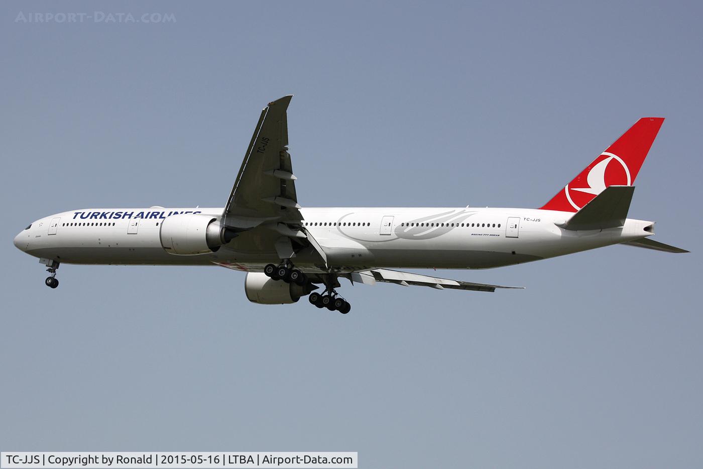 TC-JJS, 2014 Boeing 777-3F2/ER C/N 44117, at ist