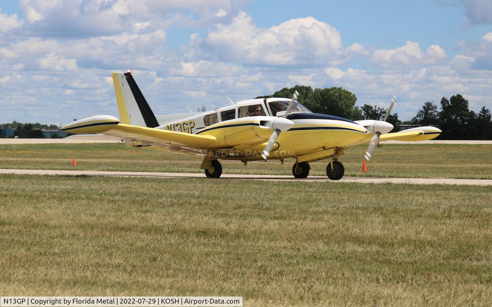 N13GP, 1967 Piper PA-30-160 B Twin Comanche C/N 30-1535, PA-30 zx