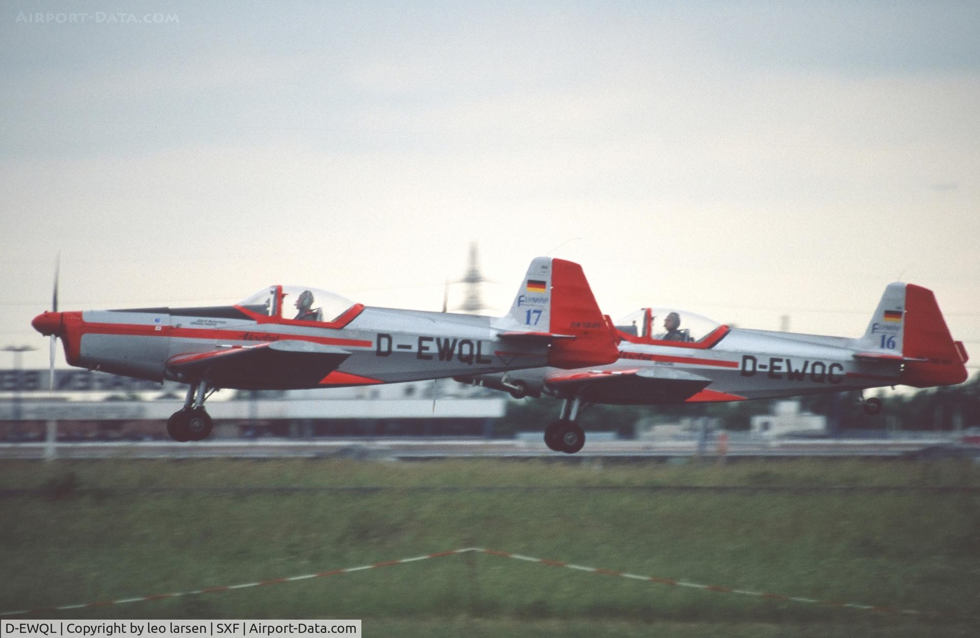 D-EWQL, 1972 Zlin Z-526AFS Acrobat C/N 1217, Berlin Air Show 12.6.2010