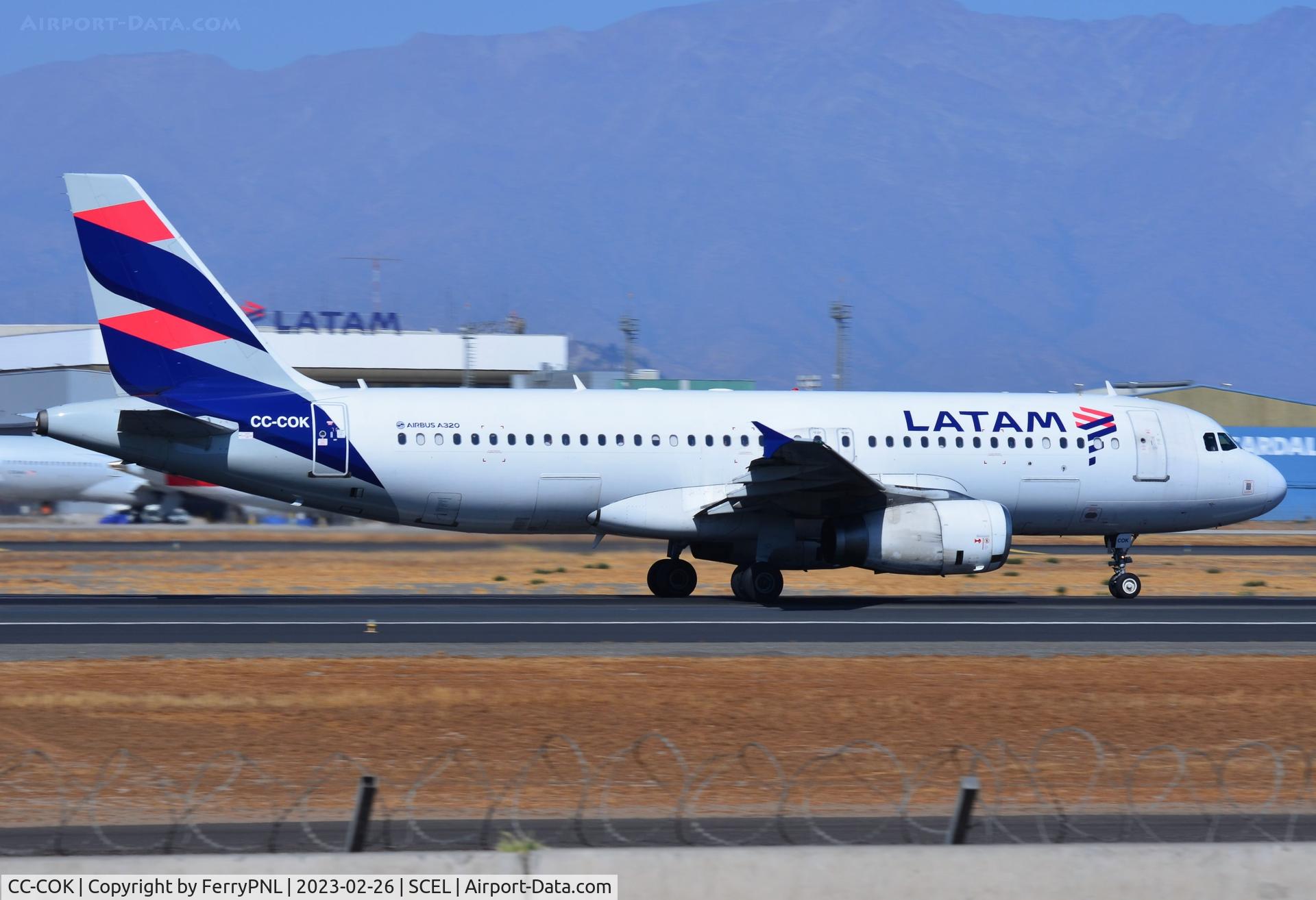 CC-COK, 2001 Airbus A320-233 C/N 1548, Latam A320 taking-off