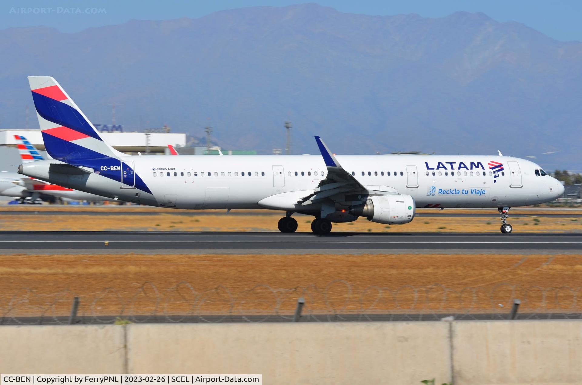 CC-BEN, 2016 Airbus A321-211 C/N 7287, Latam A321 departing SCL