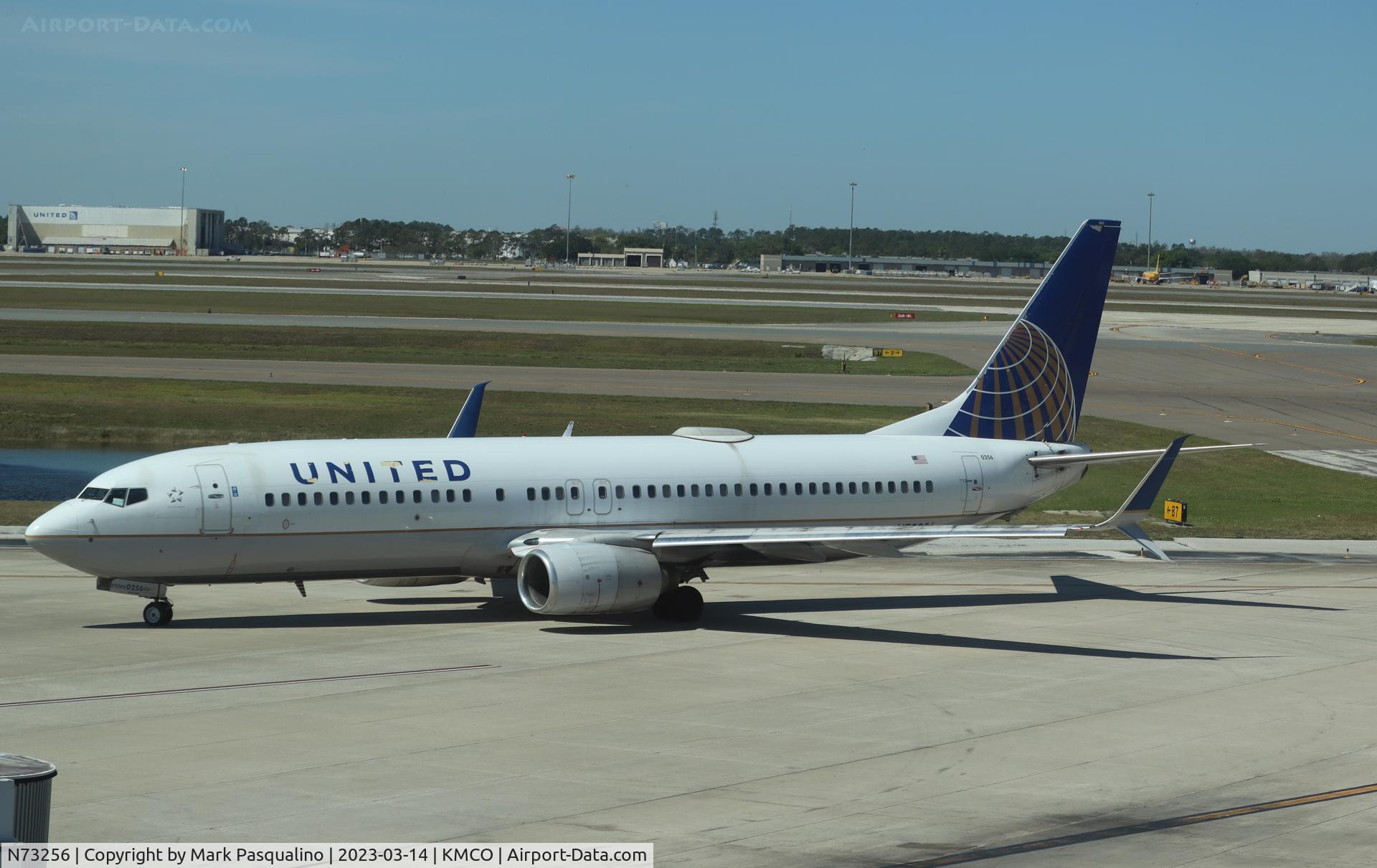 N73256, 2000 Boeing 737-824 C/N 30611, Boeing 737-824