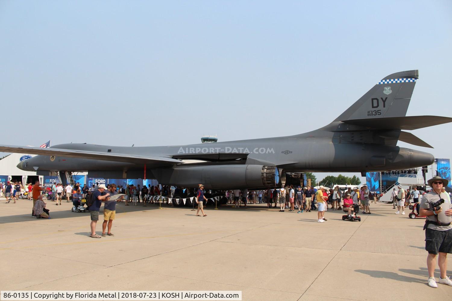 86-0135, 1986 Rockwell B-1B Lancer C/N 95, USAF B-1B zx