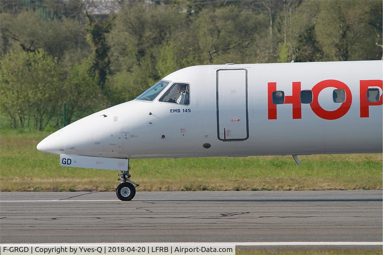 F-GRGD, 1998 Embraer EMB-145EU (ERJ-145EU) C/N 145043, Embraer ERJ-145EU, Taxiing rwy 07R, Brest-Bretagne airport (LFRB-BES)