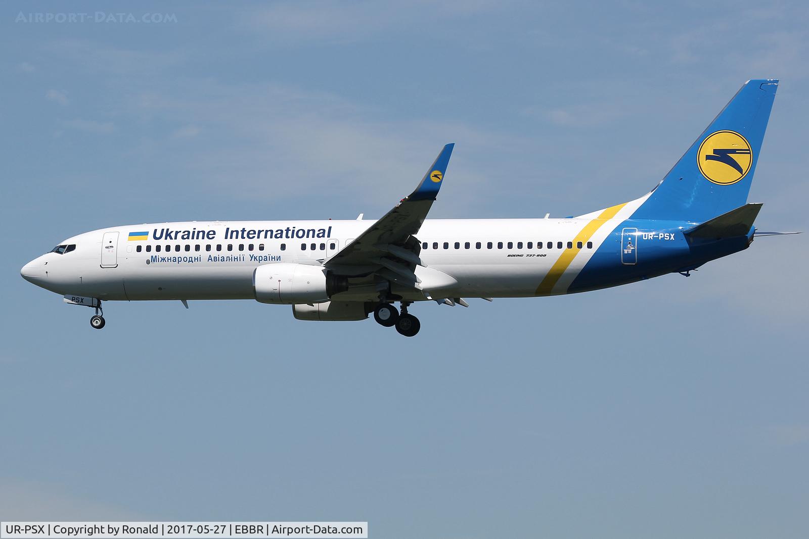 UR-PSX, 2006 Boeing 737-8EH C/N 34280, at bru