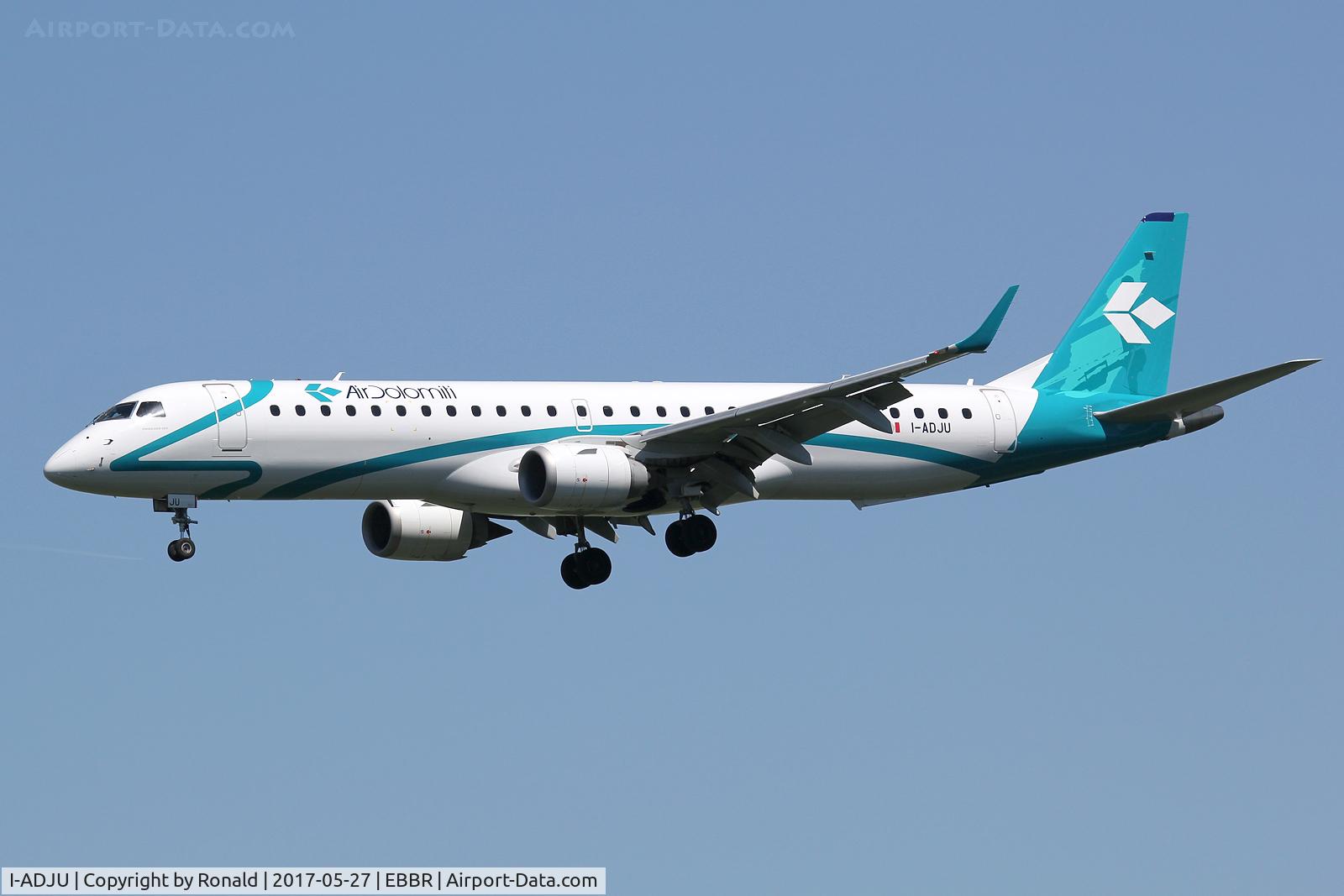 I-ADJU, 2009 Embraer 195LR (ERJ-190-200LR) C/N 19000290, at bru