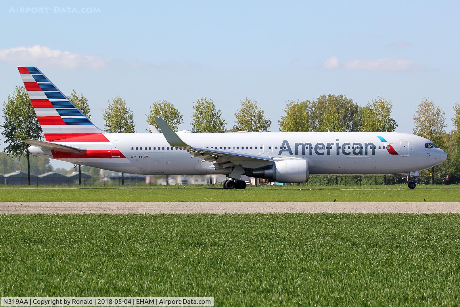N319AA, 1985 Boeing 767-223 C/N 22320, at spl