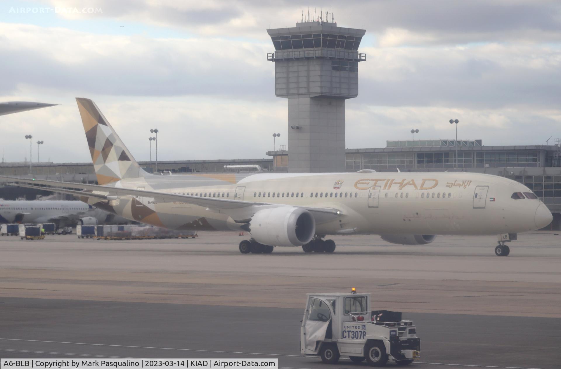 A6-BLB, 2015 Boeing 787-9 Dreamliner Dreamliner C/N 39647, Boeing 787-9 Dreamliner