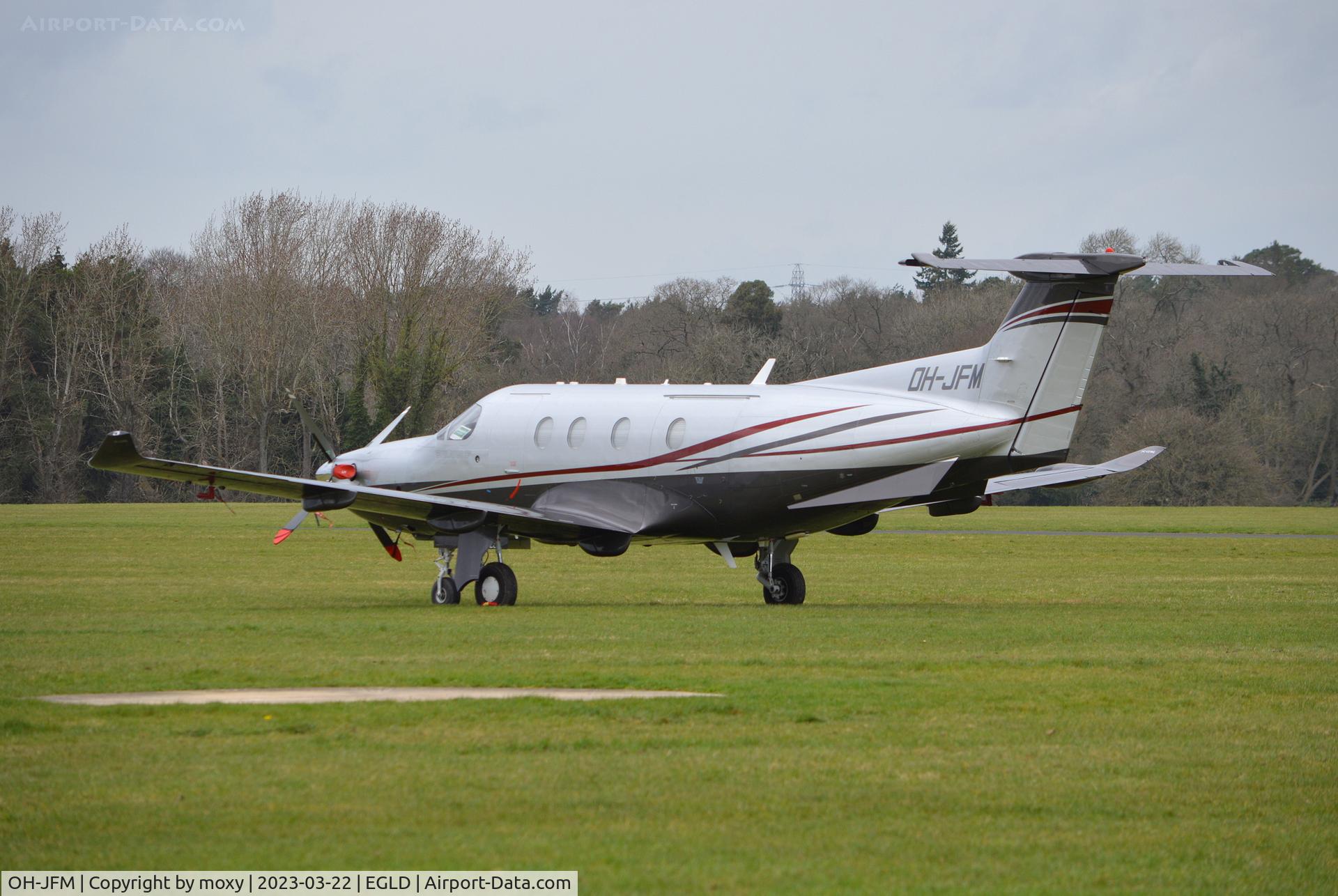 OH-JFM, 2010 Pilatus PC-12/47E C/N 1223, Pilatus PC-12/47E at Denham.