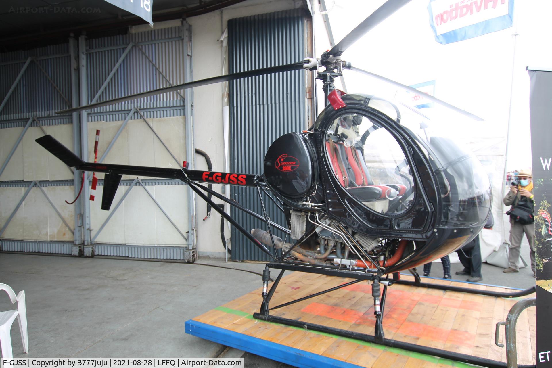 F-GJSS, Schweizer(hughes) SCHWEIZER 269C C/N S-1578, during Ferté Alais 2021