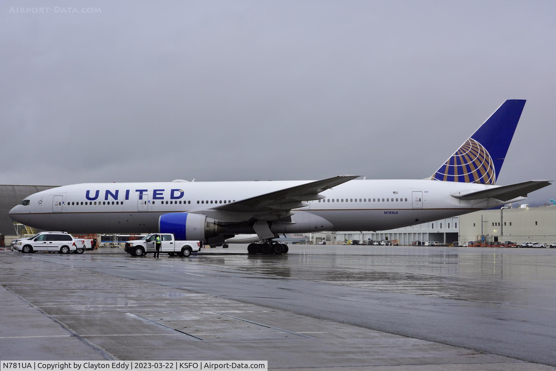 N781UA, 1996 Boeing 777-222 C/N 26945, SFO 2023.