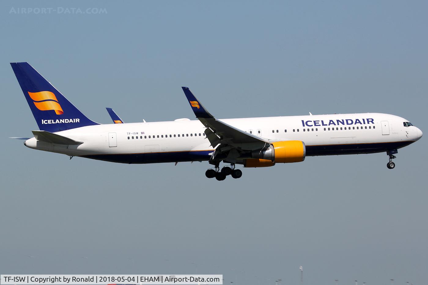 TF-ISW, 1997 Boeing 767-319/ER C/N 28745, at spl