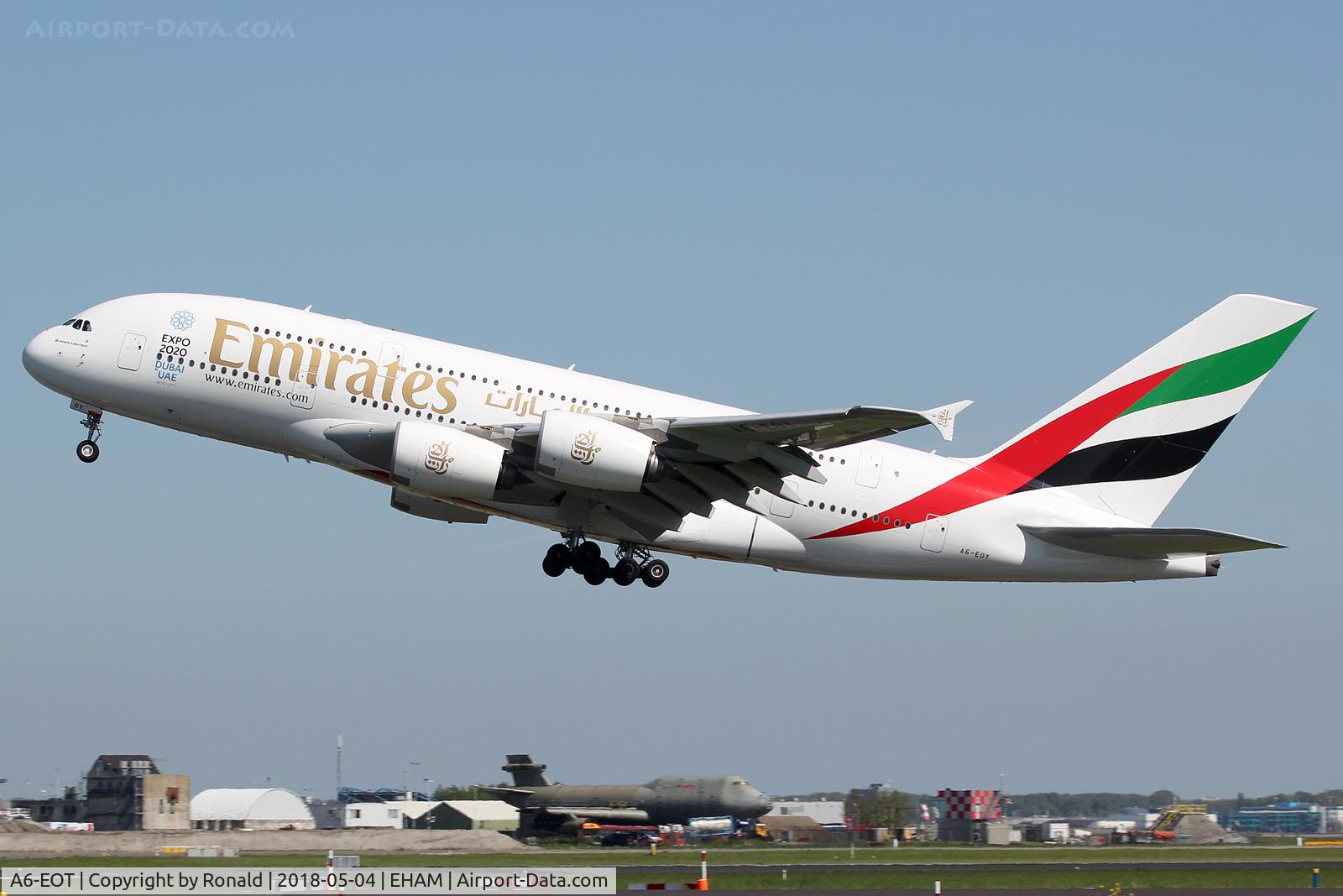 A6-EOT, 2015 Airbus A380-861 C/N 204, at spl