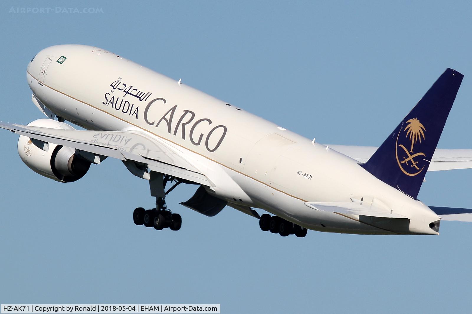 HZ-AK71, 2015 Boeing 777-FFG C/N 60337, at spl