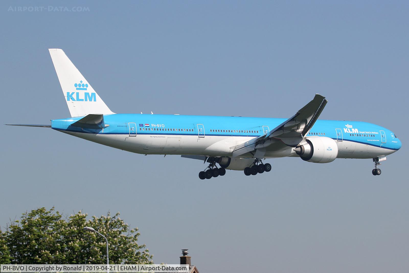 PH-BVO, 2015 Boeing 777-306/ER C/N 35946, at spl
