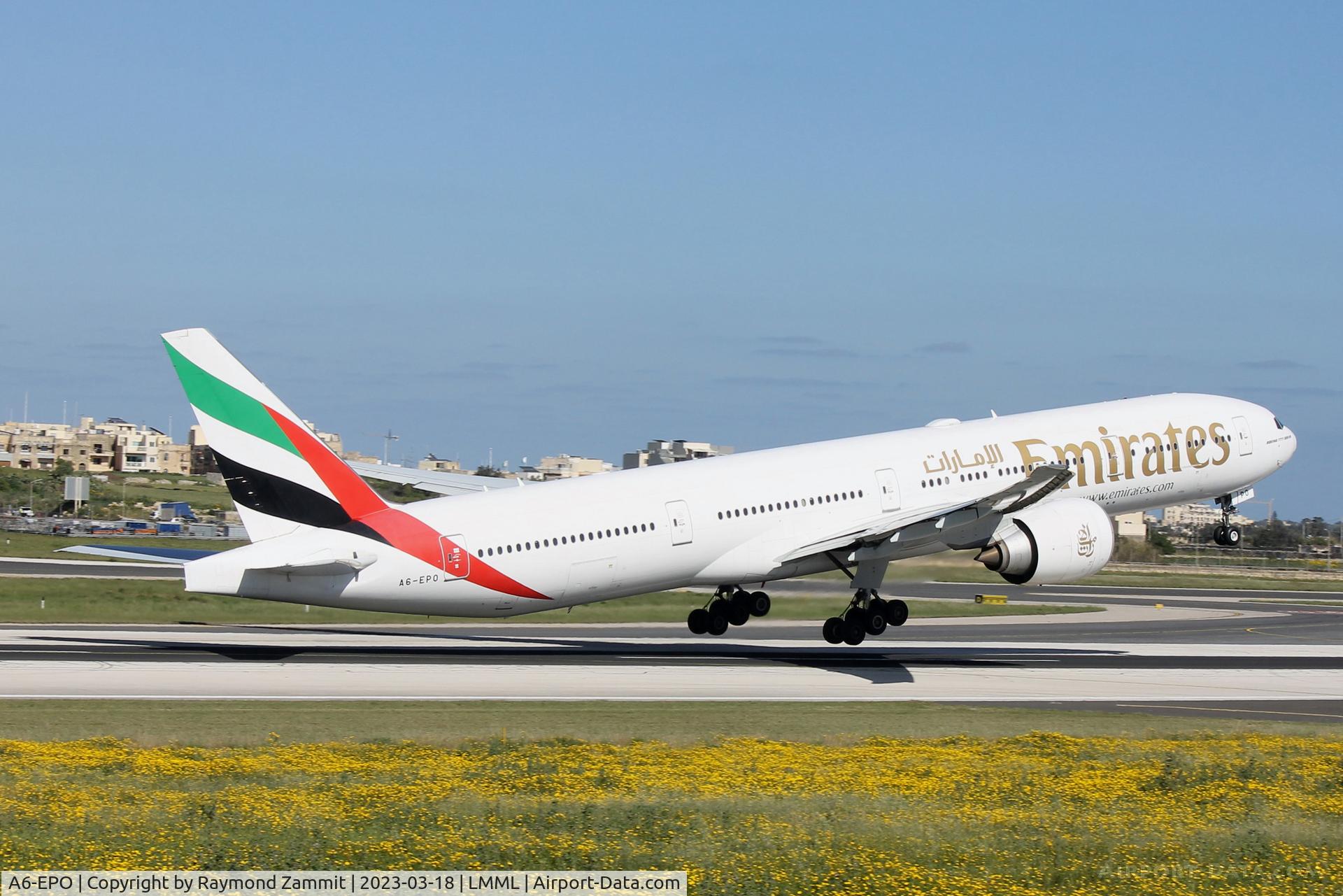 A6-EPO, 2016 Boeing 777-31HER C/N 42334, B777 A6-EPO Emirates Airlines