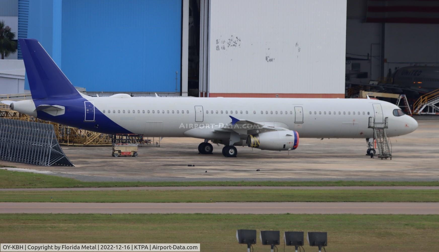 OY-KBH, 2002 Airbus A321-232 C/N 1675, TPA 2022