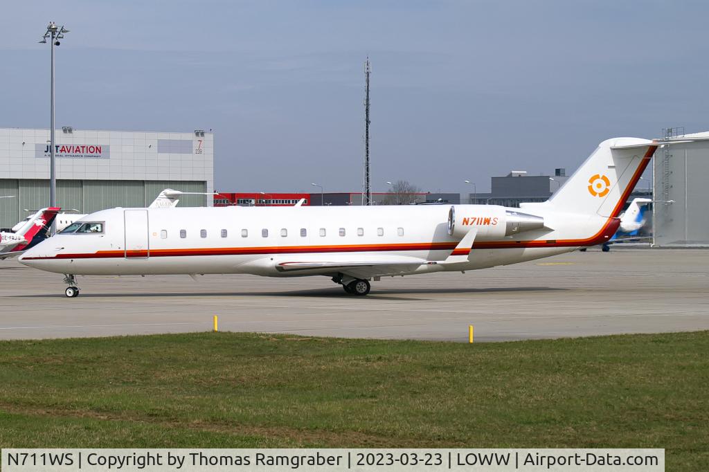 N711WS, Bombardier CL-600-2B19 Challenger 800 C/N 7140, Maine Aviation Bombardier Challenger 800