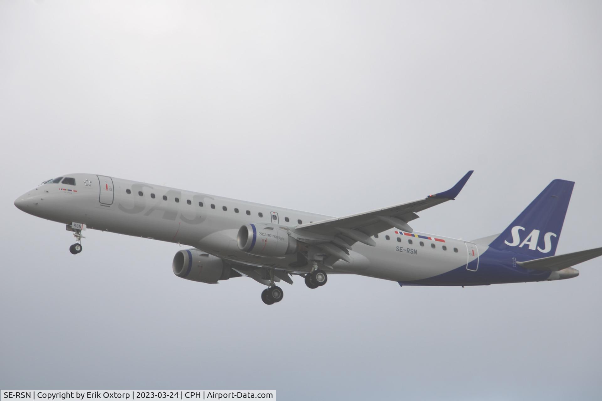 SE-RSN, 2007 Embraer 195LR (ERJ-190-200LR) C/N 19000155, SE-RSN landing rw 22L. First day of commercial SAS flights
