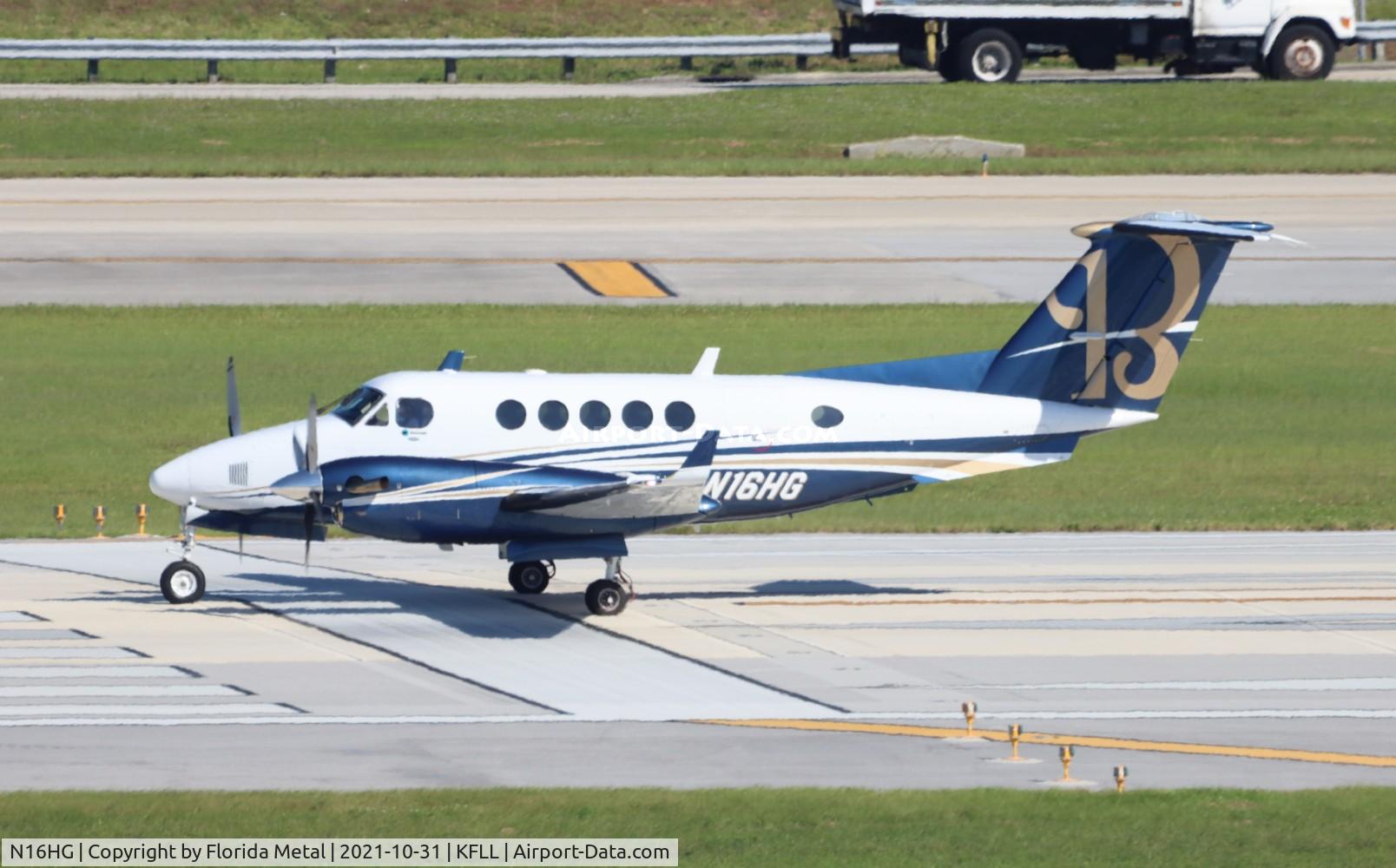 N16HG, 1999 Raytheon B200 King Air C/N BB-1647, King Air 200 zx