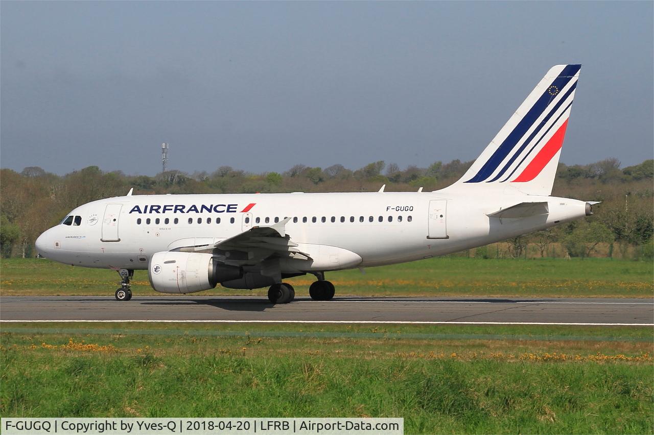 F-GUGQ, 2006 Airbus A318-111 C/N 2972, Airbus A318-111,Taxiing rwy 07R, Brest-Bretagne Airport (LFRB-BES)