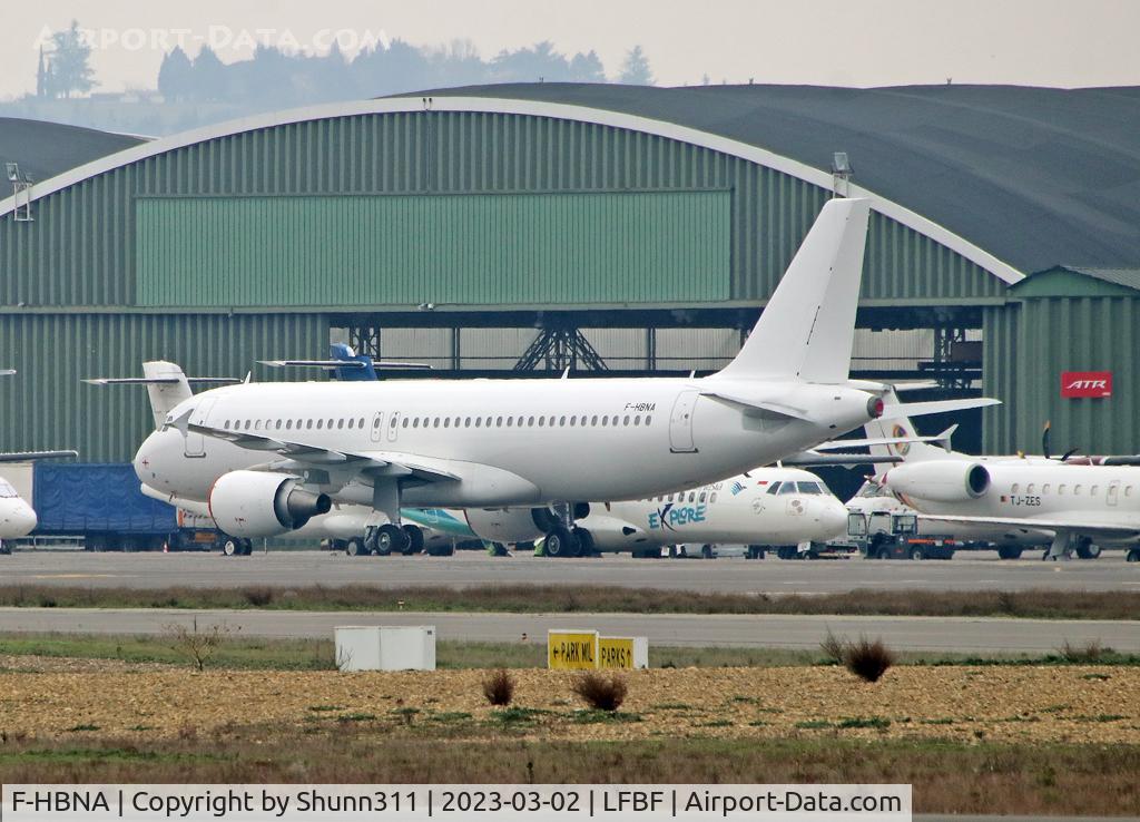 F-HBNA, 2010 Airbus A320-214 C/N 4335, Ex. Air France... All white, no titles...