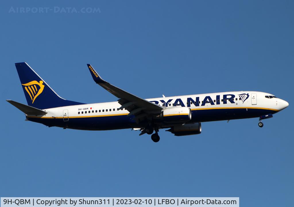 9H-QBM, 2015 Boeing 737-8AS C/N 44708, Landing rwy 14R