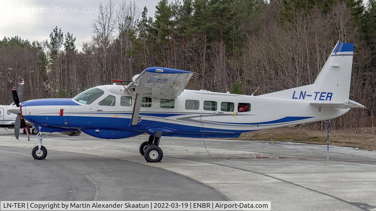 LN-TER, 2020 Cessna 208B Grand Caravan EX C/N 208B5594, Parked at GA1.