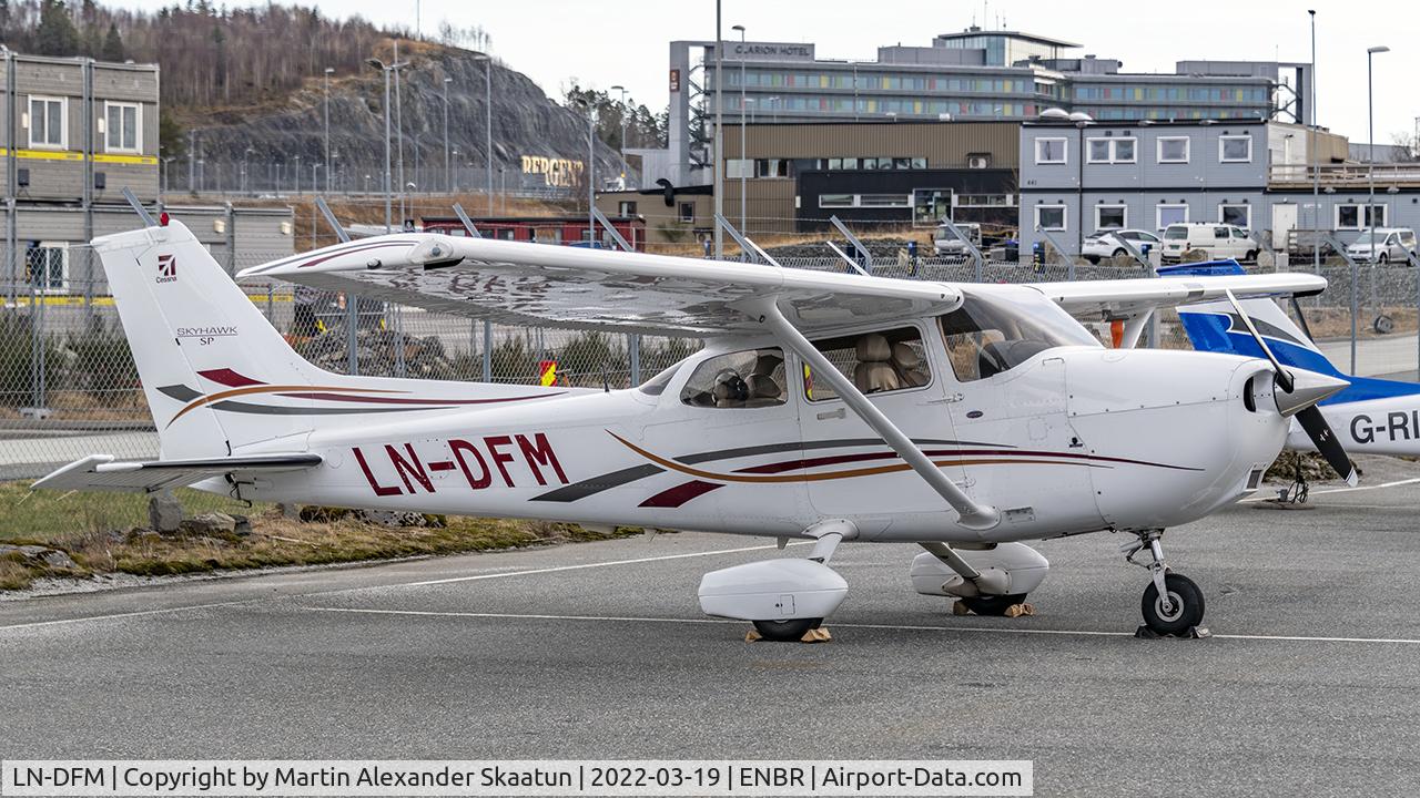 LN-DFM, 2006 Cessna 172S C/N 10422, Parked at technical apron.