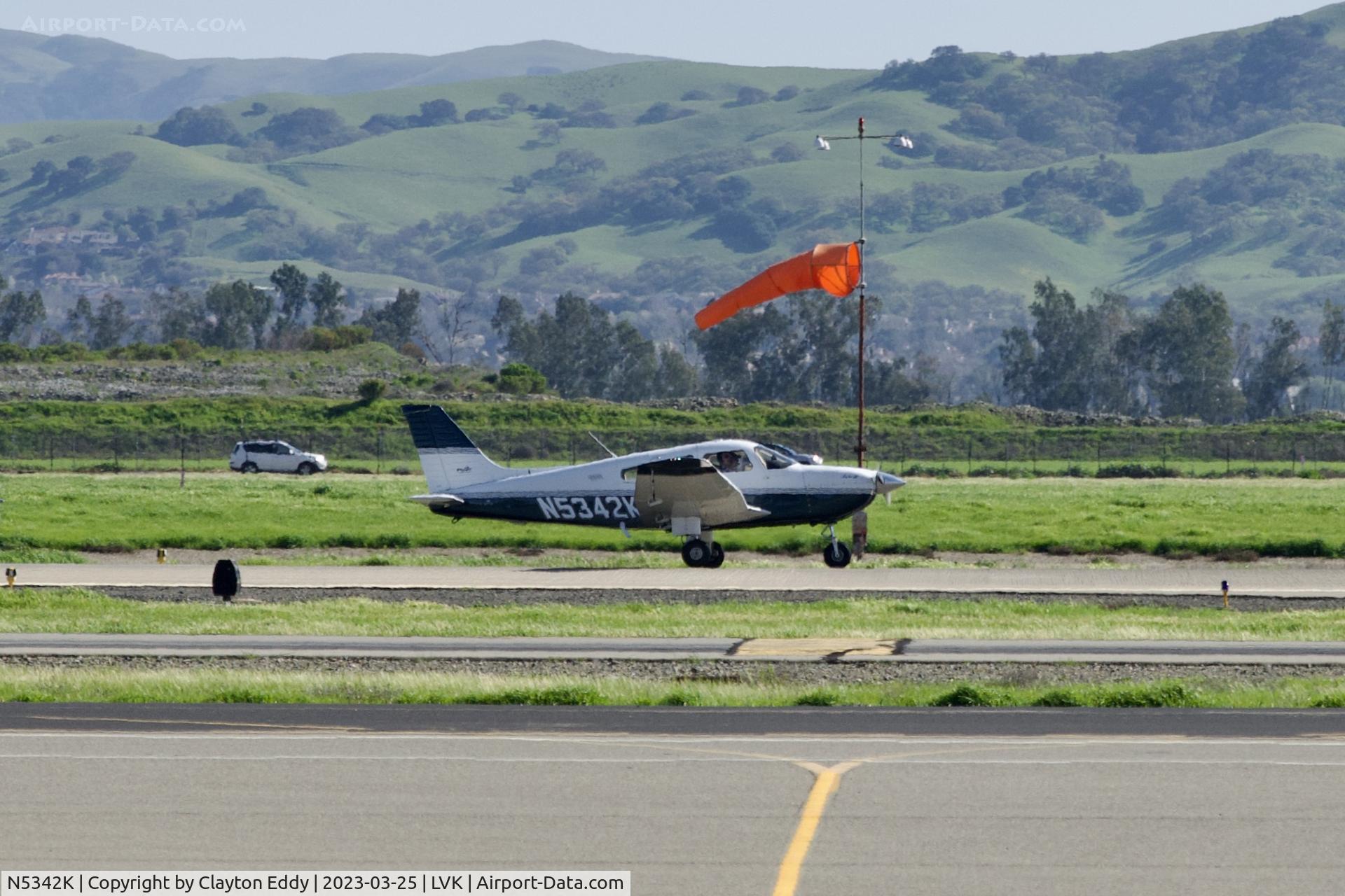 N5342K, 2001 Piper PA-28-181 C/N 2843467, Livermore Airport in California 2023.