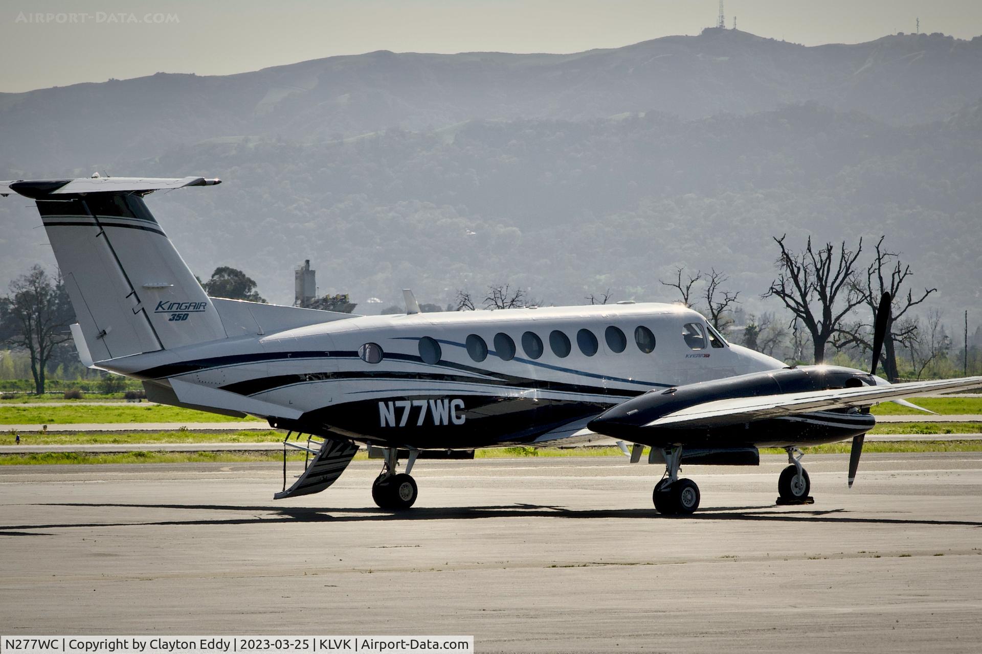 N277WC, 2003 Beech 200 Super King Air C/N BB-1824, Livermore Airport in California 2023.