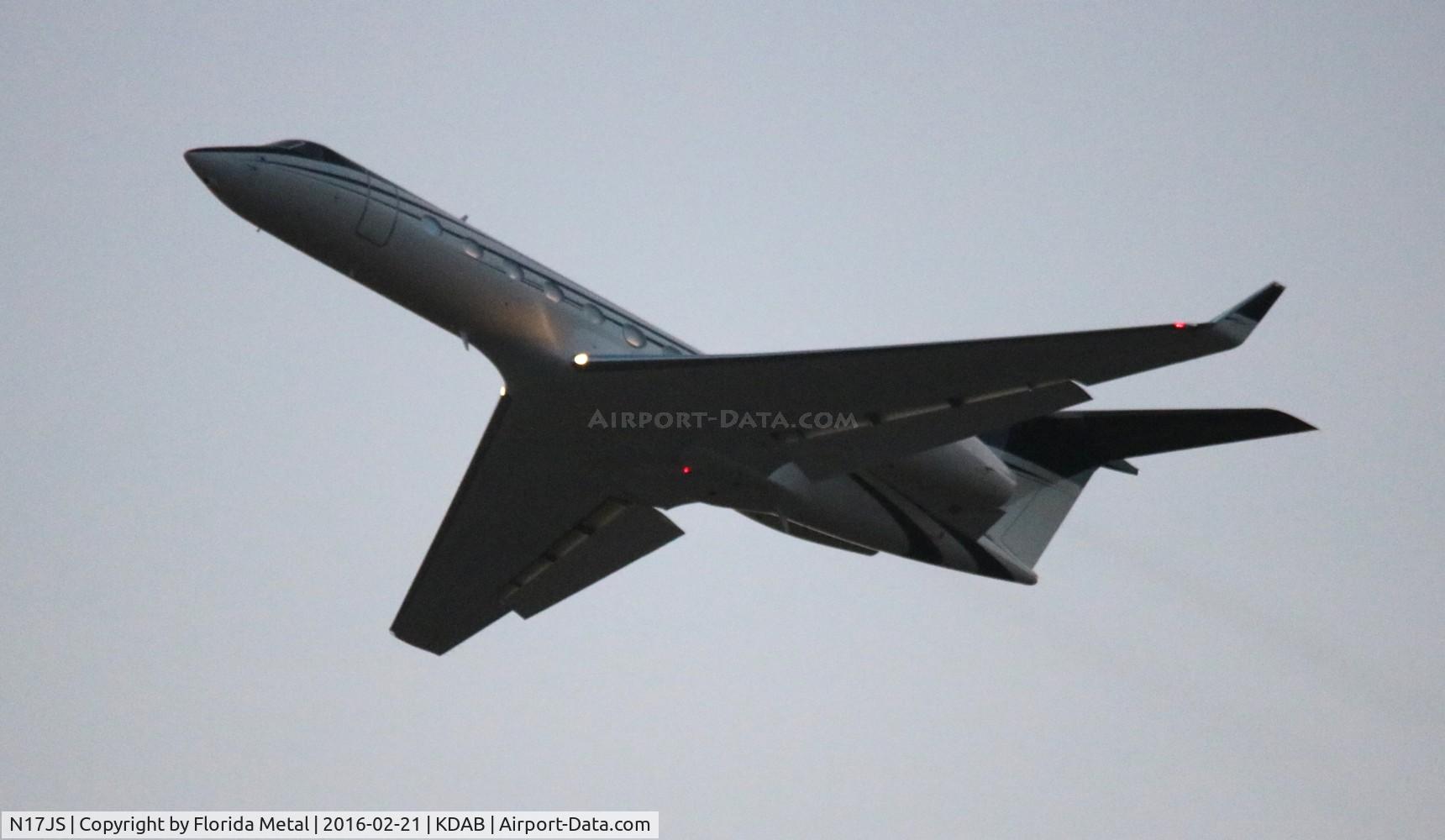 N17JS, 2010 Gulfstream Aerospace GV-SP (G550) C/N 5299, G550 zx