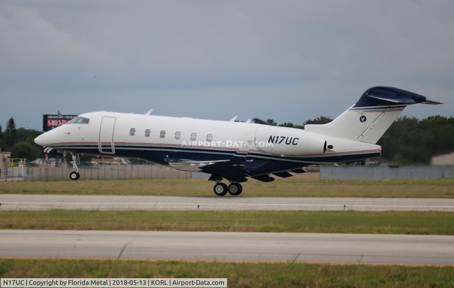 N17UC, 2004 Bombardier Challenger 300 (BD-100-1A10) C/N 20011, Challenger 300 zx