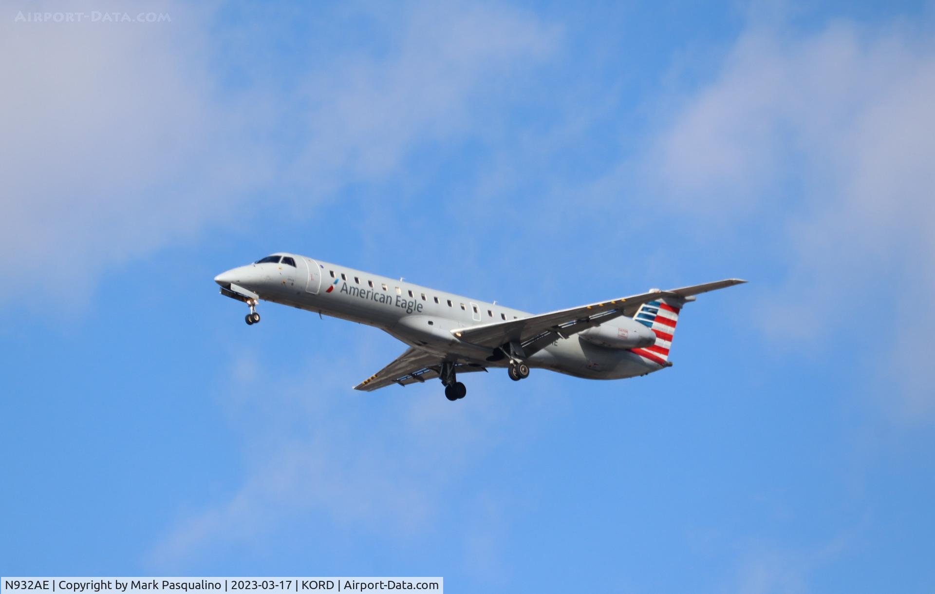 N932AE, 2005 Embraer ERJ-145LR (EMB-145LR) C/N 14500915, EMB-145LR