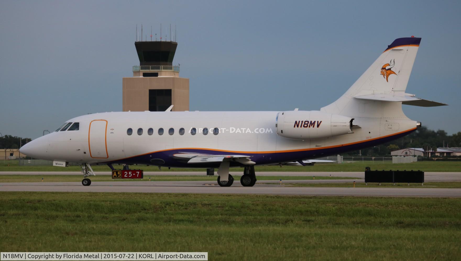 N18MV, 1996 Dassault Falcon 2000 C/N 24, Falcon 2000 zx