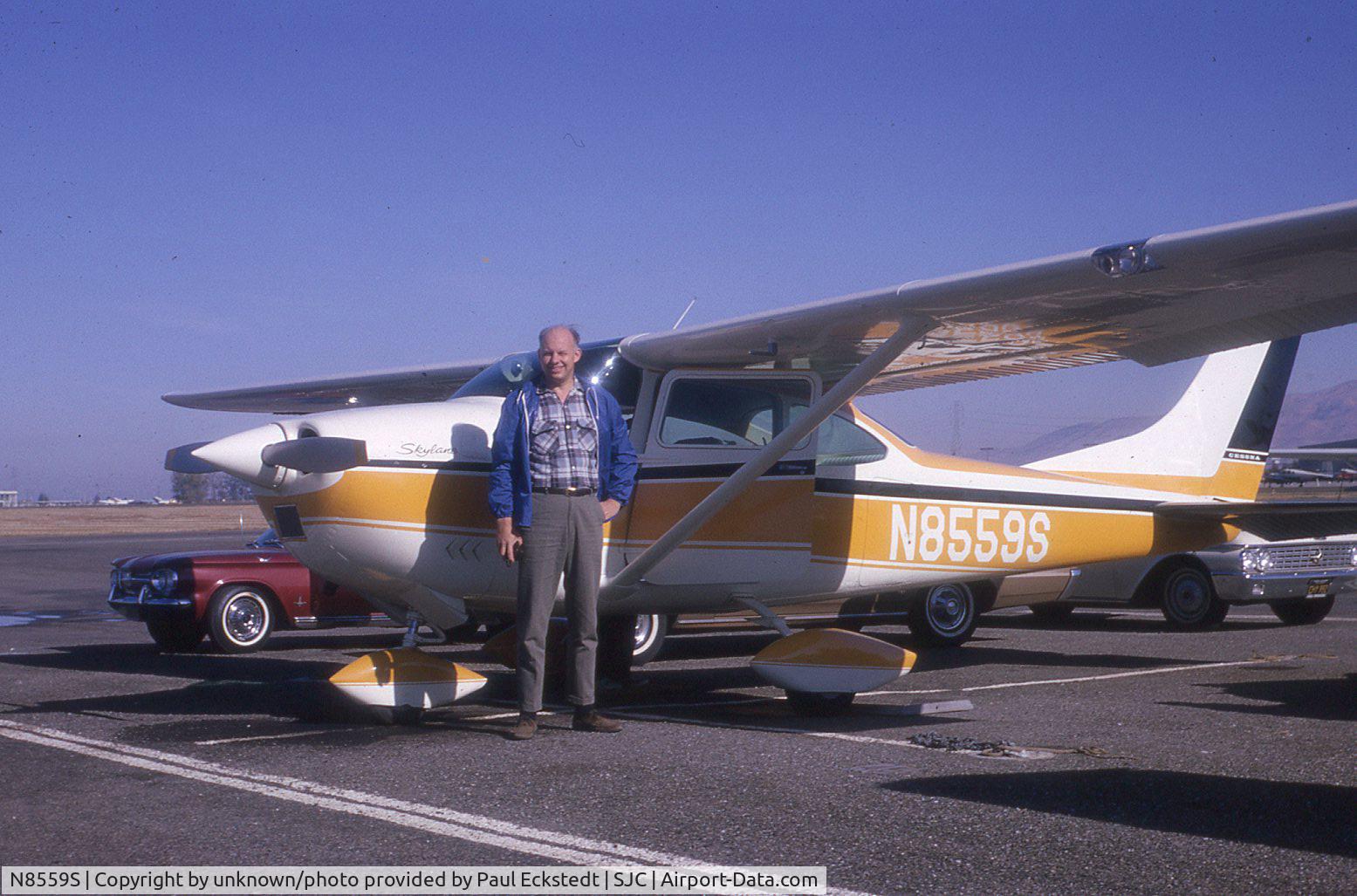 N8559S, 1965 Cessna 182H Skylane C/N 18256659, Found this slide of N8559S among other family slides.
My father (in photo) was heading out on a fishing trip with a friend in 1967.
Most likely taken at San Jose Airport.