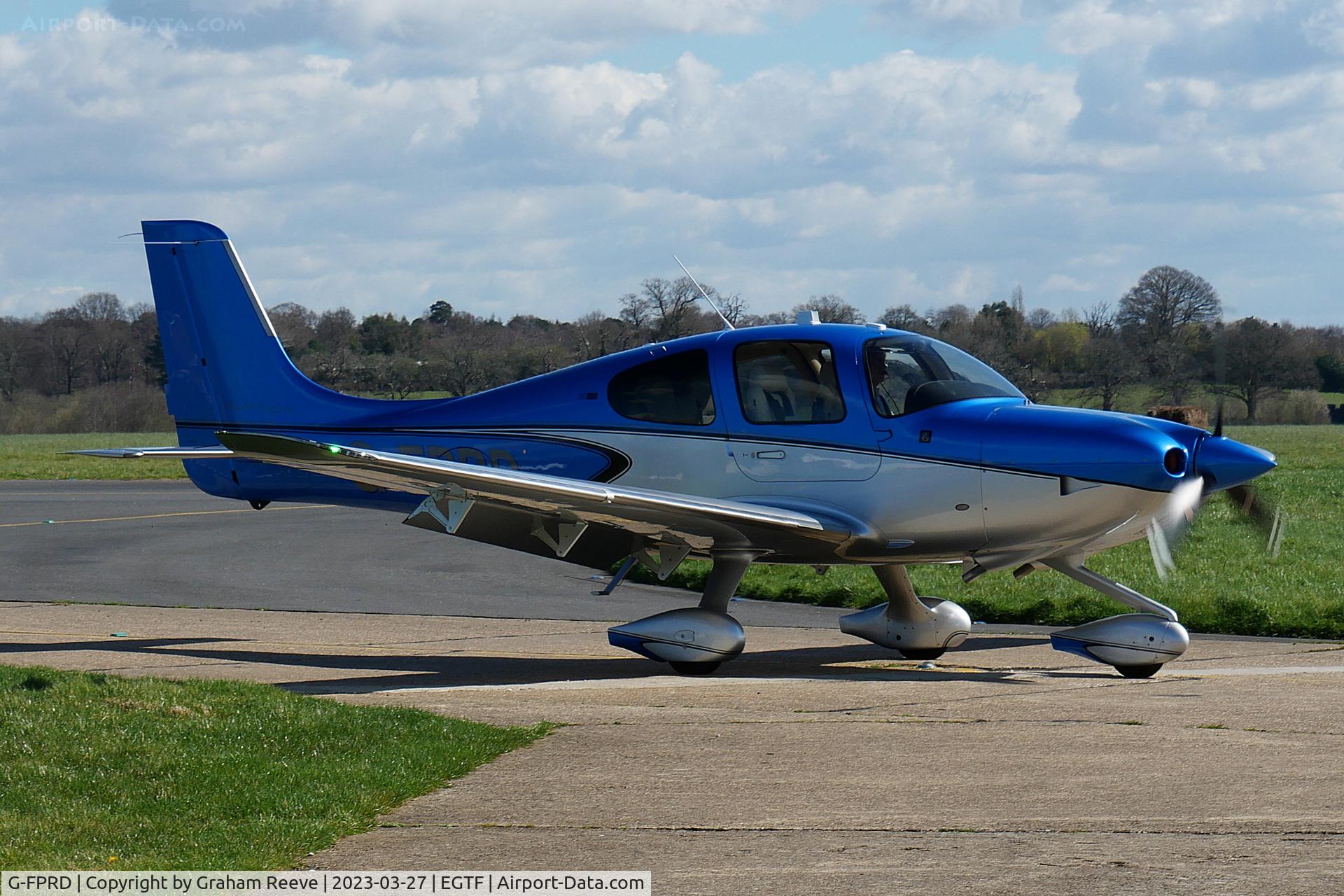 G-FPRD, 2020 Cirrus SR22 C/N 4919, Departing from Fairoaks.