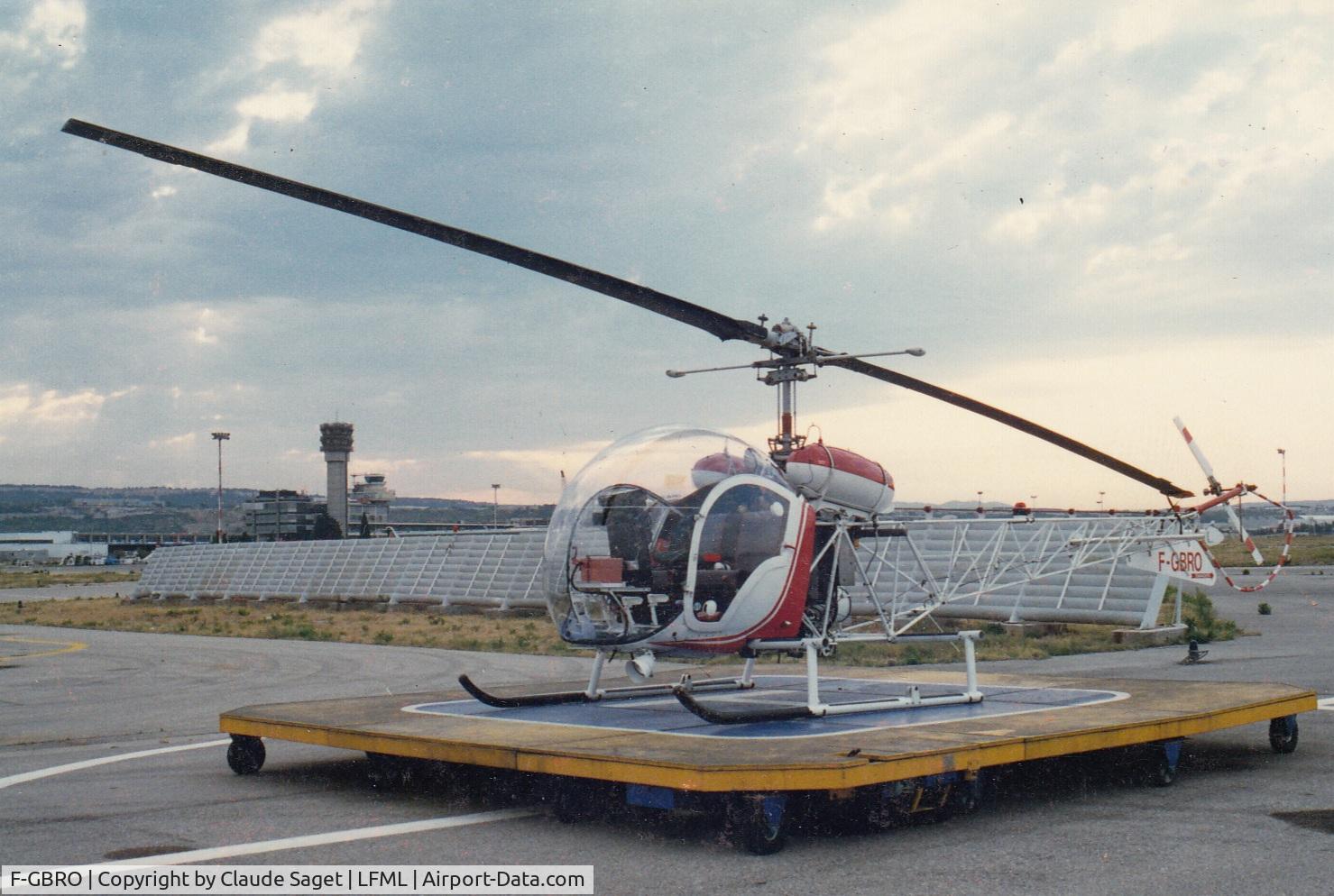 F-GBRO, Bell 47G-2 C/N 2559, Pic taken at LFML
