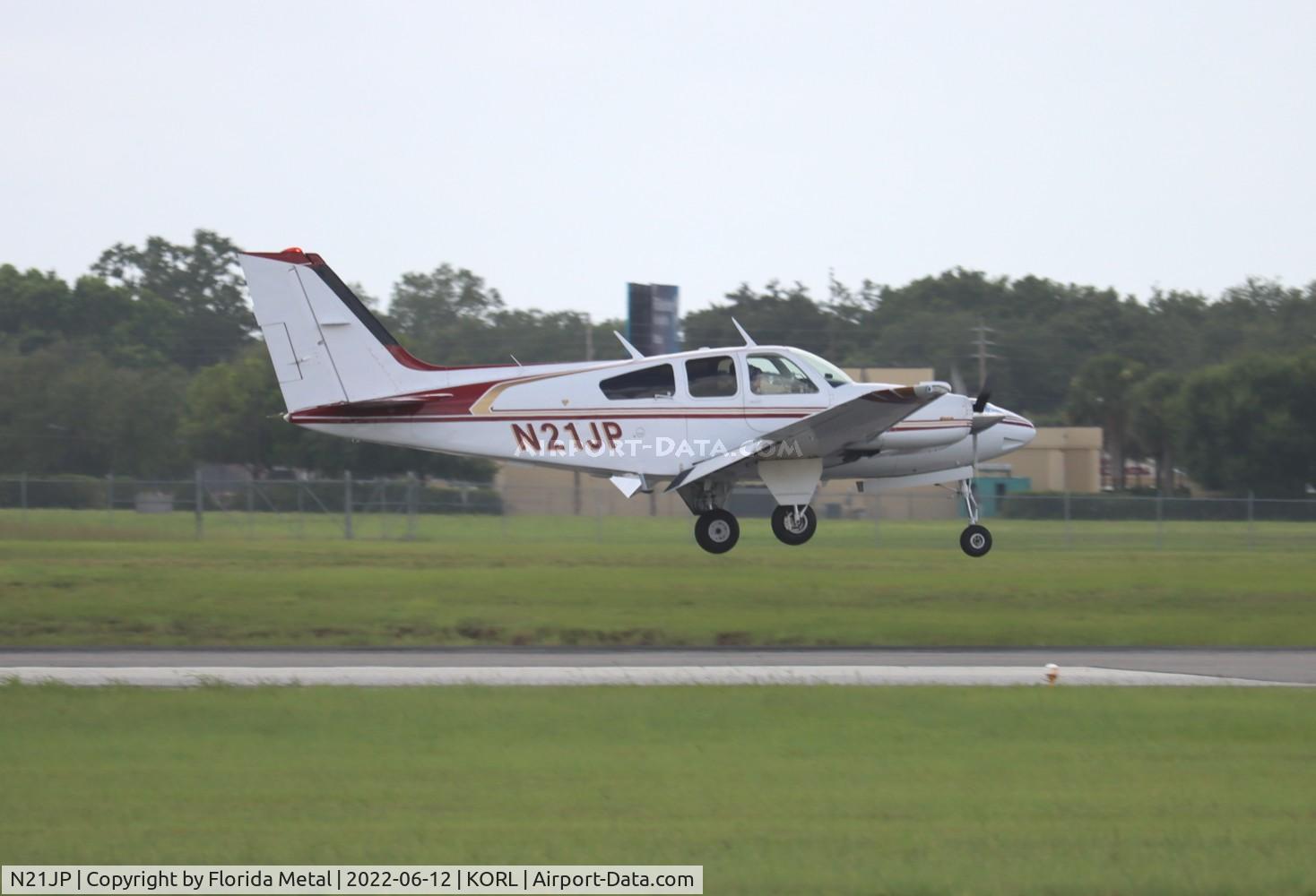N21JP, 1977 Beech E-55 Baron C/N TE-1092, Baron 55 zx
