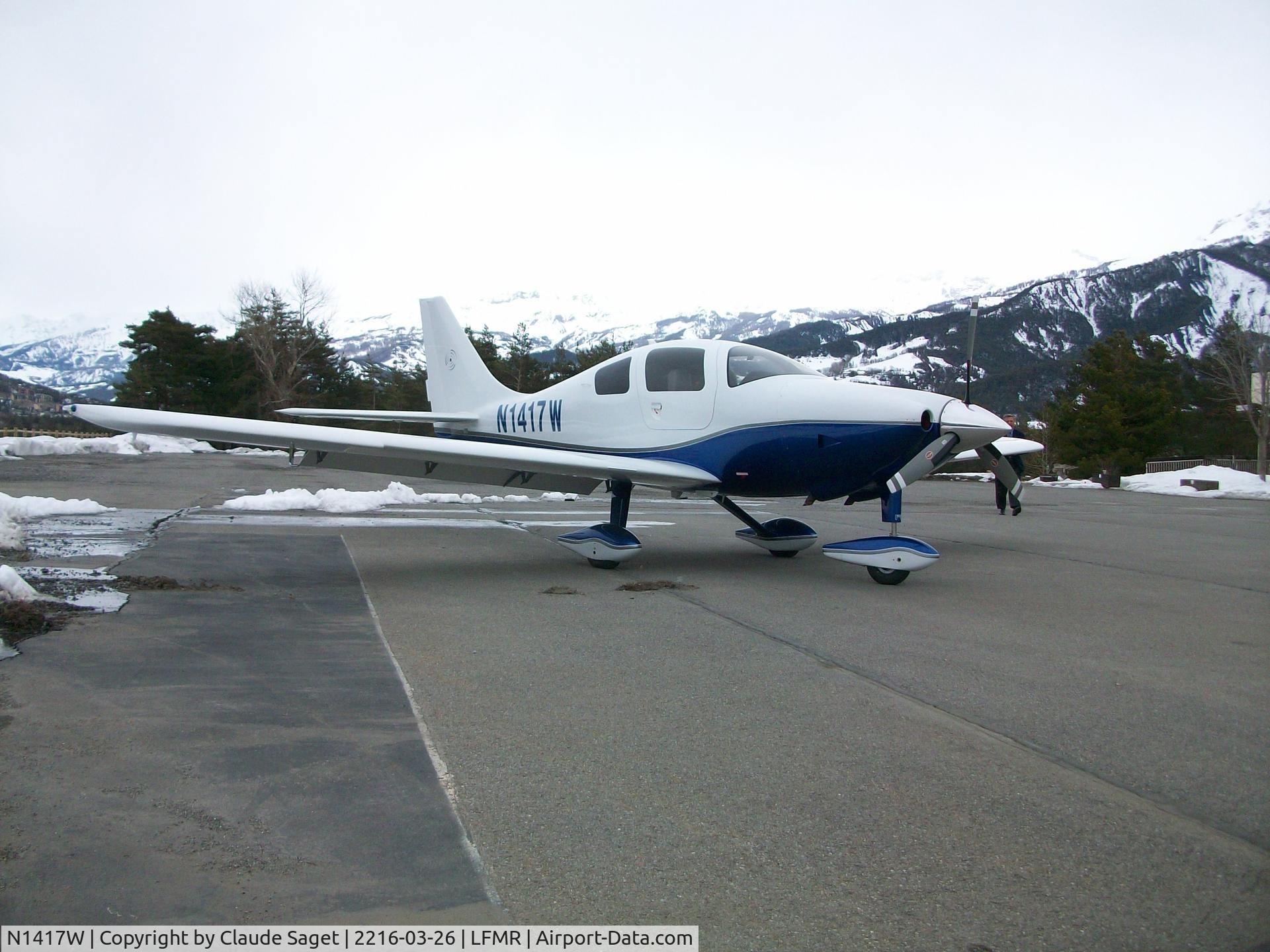 N1417W, 2007 Columbia Aircraft Mfg LC42-550FG C/N 42523, Pic taken after personal landing at LFMR