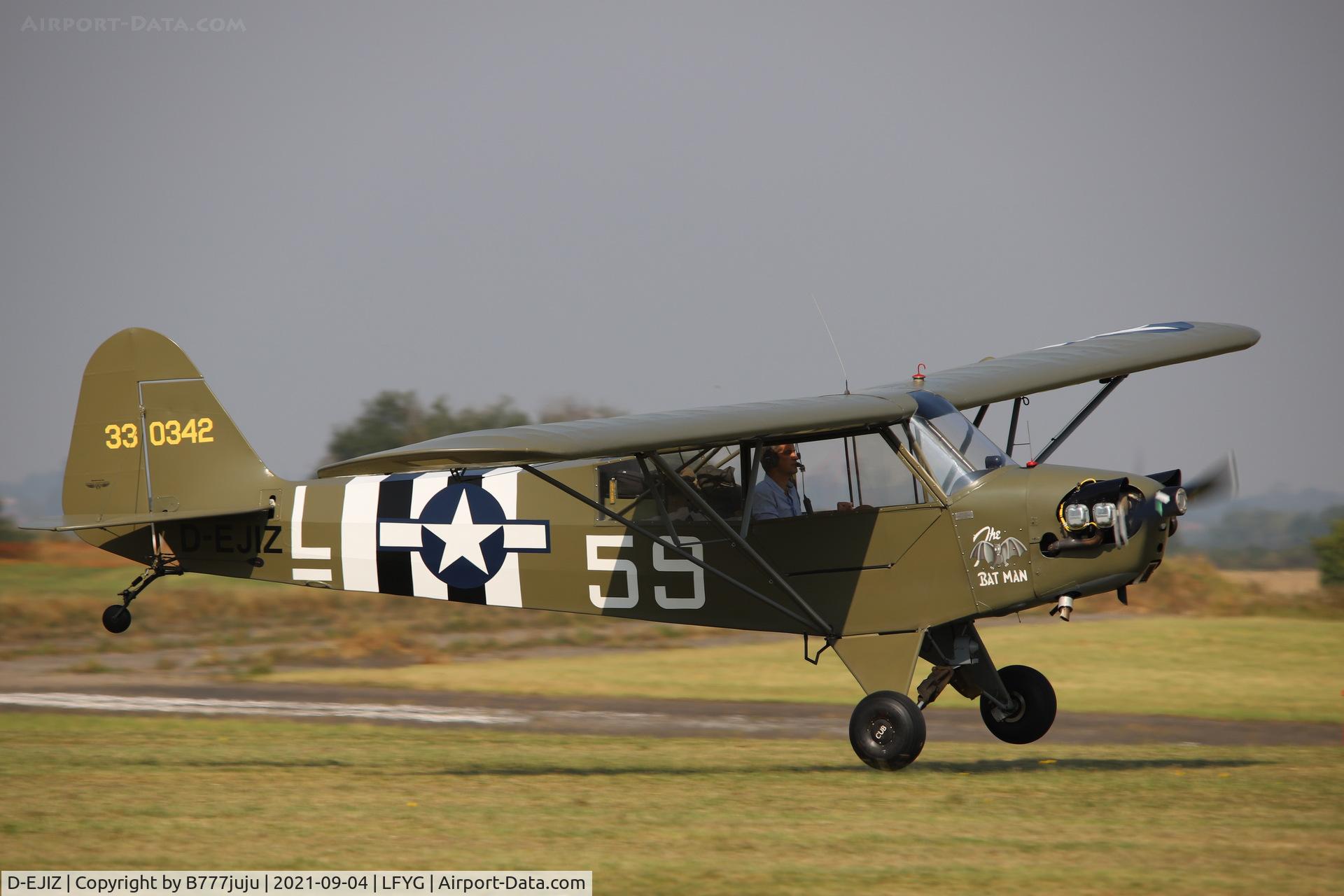 D-EJIZ, 1940 Piper J3C-90 Cub C/N 3888, Cambrai airshow 2021