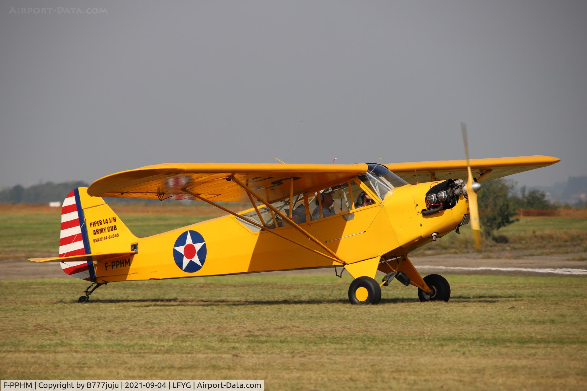 F-PPHM, 1944 Piper L-4H Grasshopper (J3C-65D) C/N 12961, Cambrai airshow 2021
