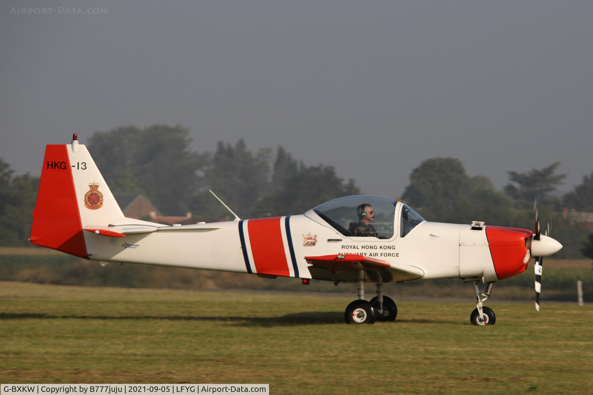G-BXKW, 1988 Slingsby T-67M-200 Firefly C/N 2061, Cambrai airshow 2021