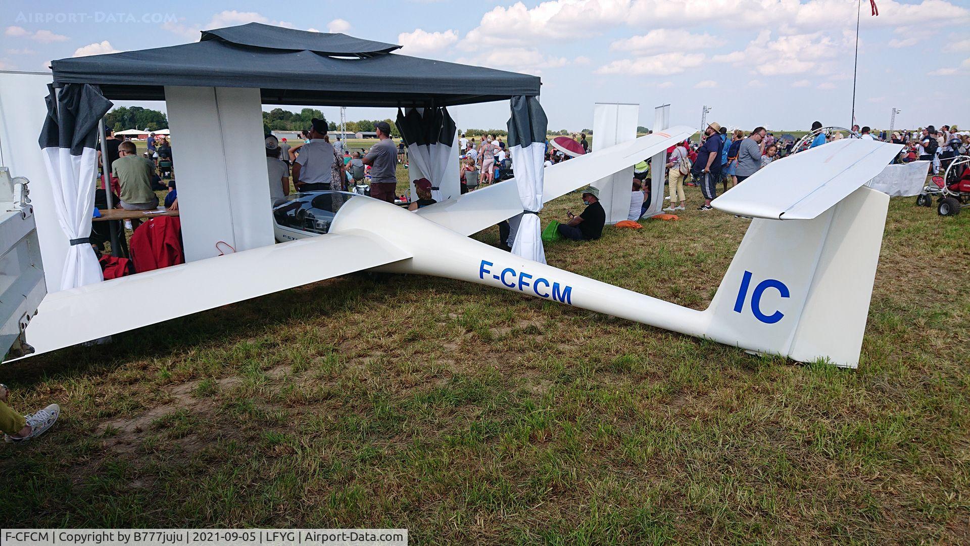 F-CFCM, Grob G-102-77J Astir Jeans C/N 2177, Cambrai airshow 2021