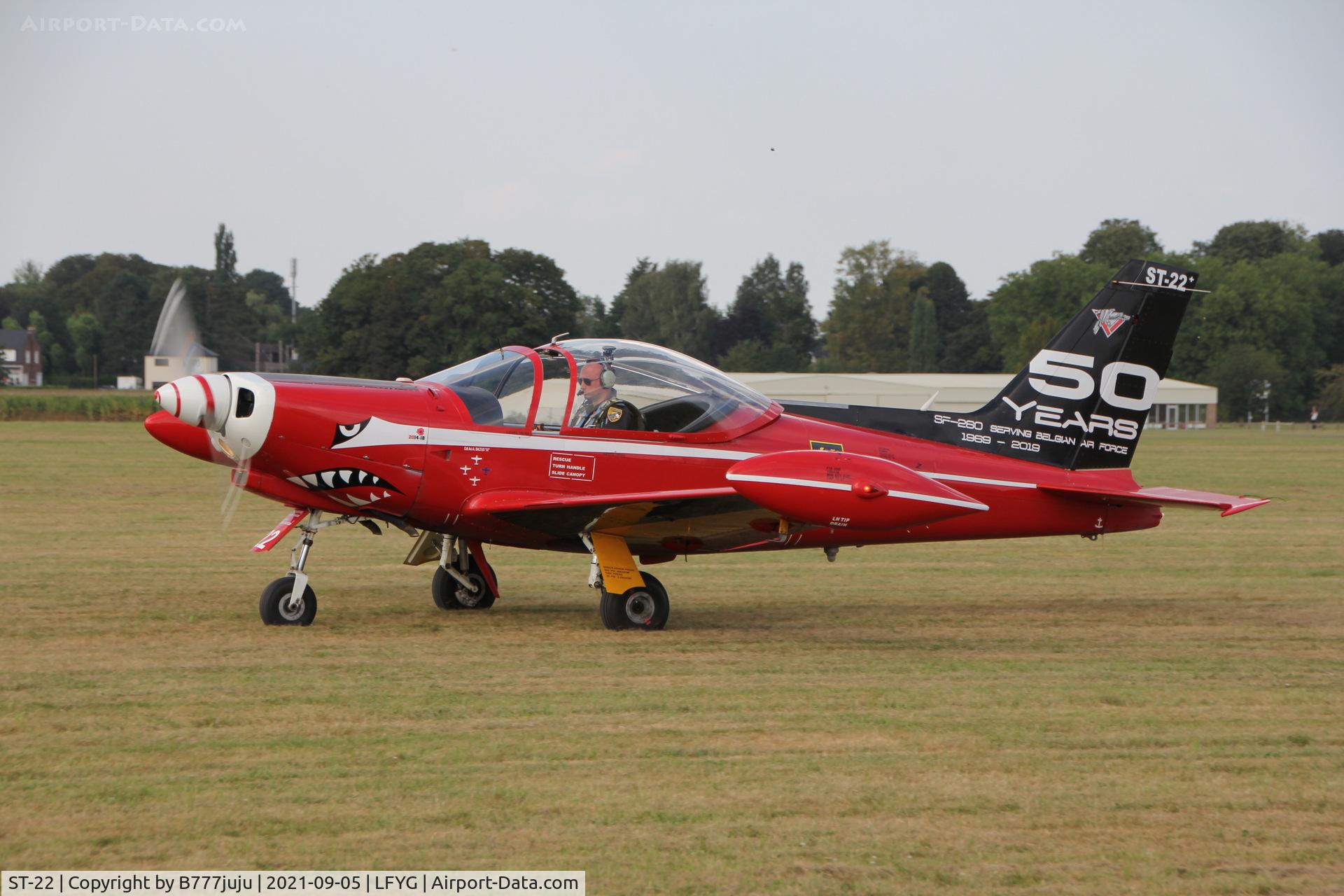 ST-22, SIAI-Marchetti SF-260M C/N 10-22, Cambrai airshow 2021