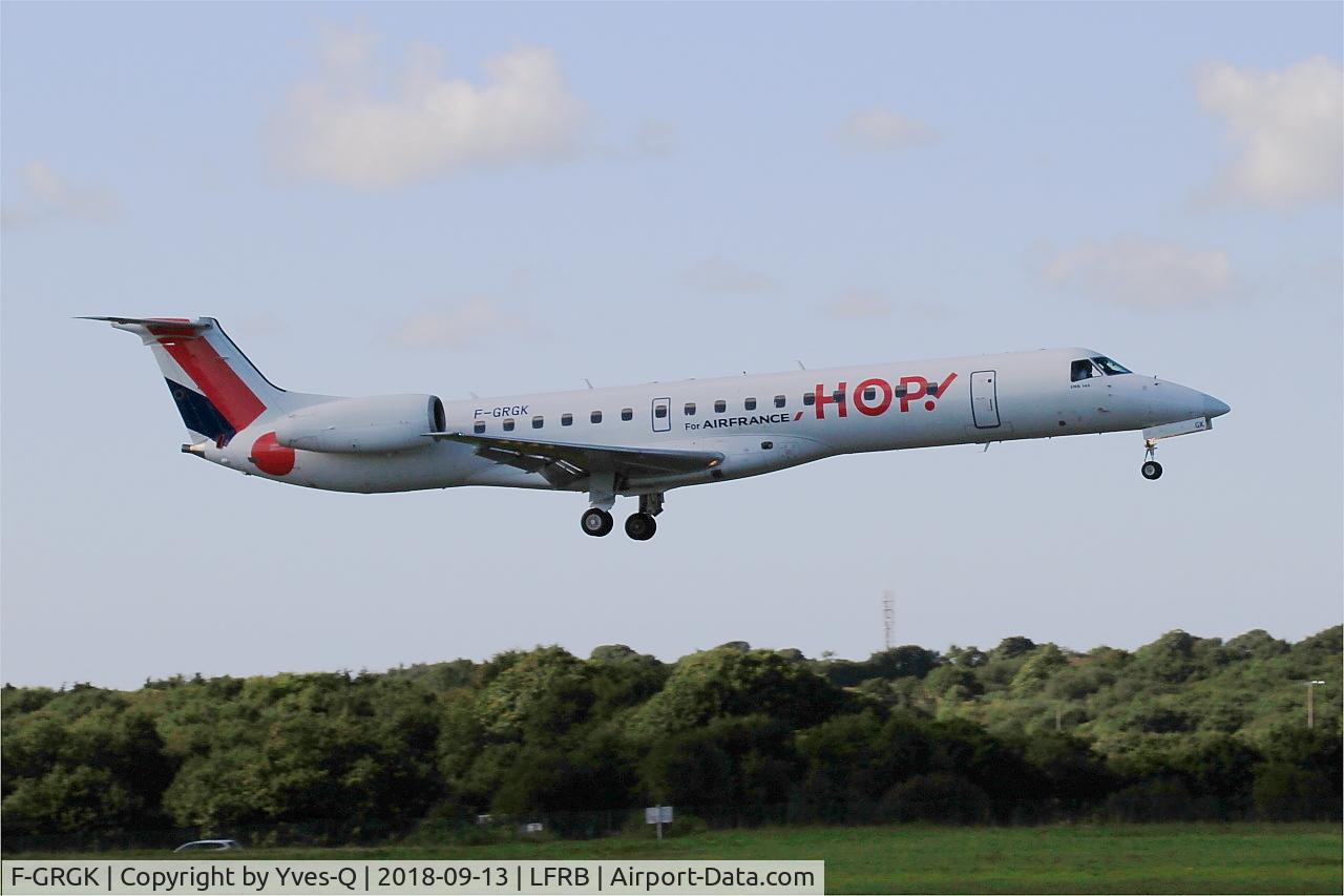 F-GRGK, 2000 Embraer EMB-145EU (ERJ-145EU) C/N 145324, Embraer EMB-145EU, On final rwy 07R, Brest-Bretagne airport (LFRB-BES)