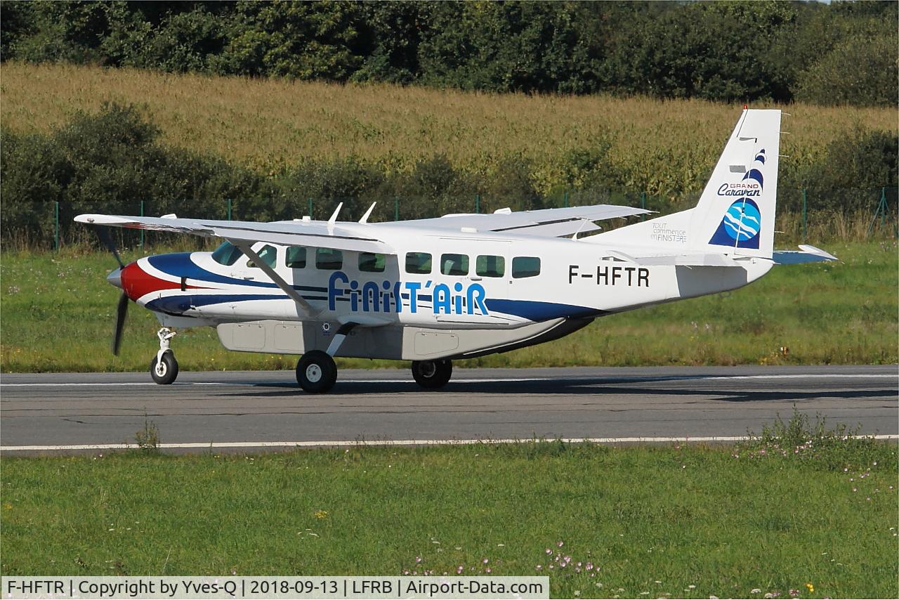 F-HFTR, 2008 Cessna 208B Grand Caravan C/N 208B-2041, Cessna 208B Grand Caravan, U-Turn rwy 07R, Brest-Bretagne airport (LFRB-BES)
