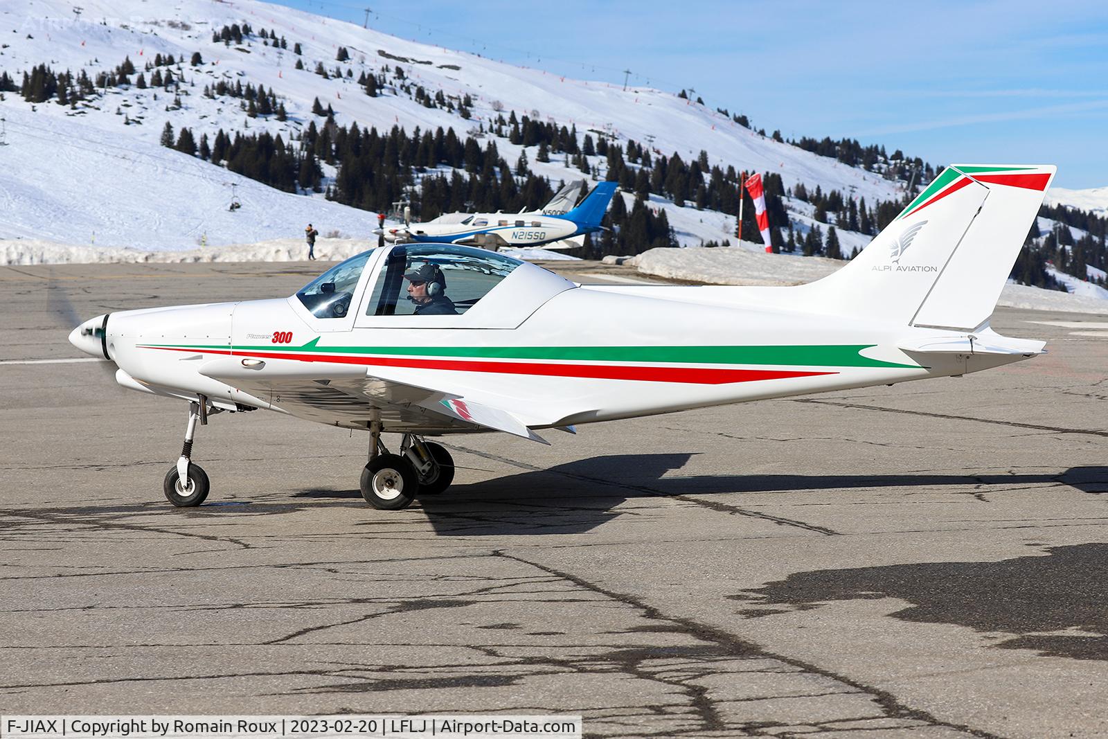 F-JIAX, Alpi Aviation Pioneer 300 C/N Unknow-FJIAX, Taxiing