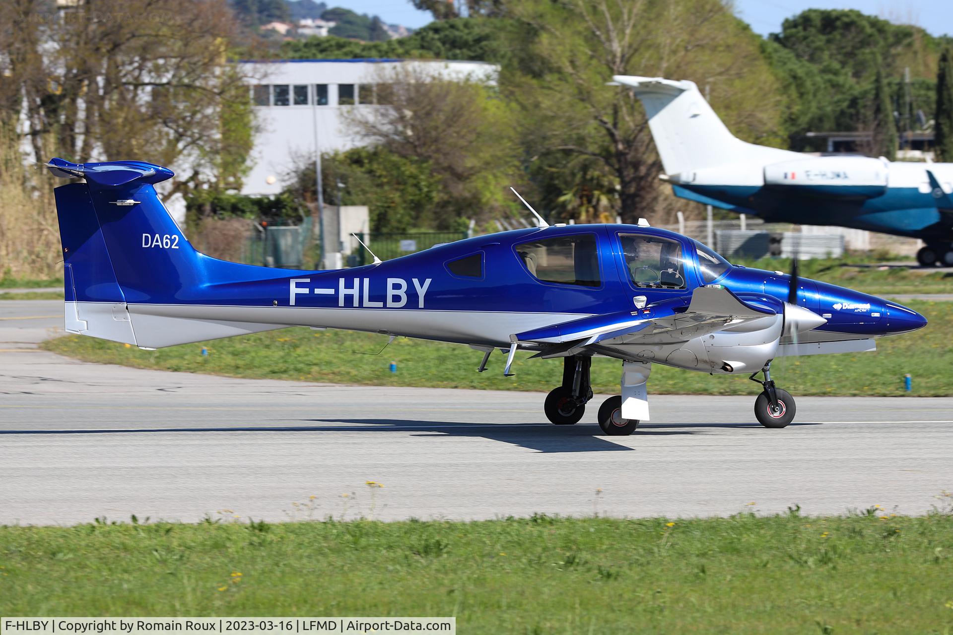 F-HLBY, 2021 Diamond DA-62 C/N 62.152, Take off
